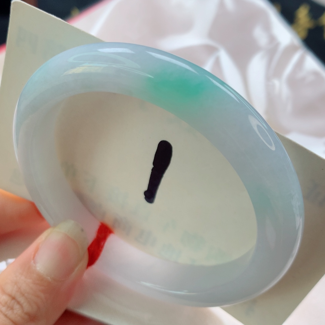 未镶嵌手镯翡翠泥鳅背捡漏