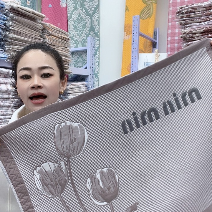 棉咖色郁金香纯棉