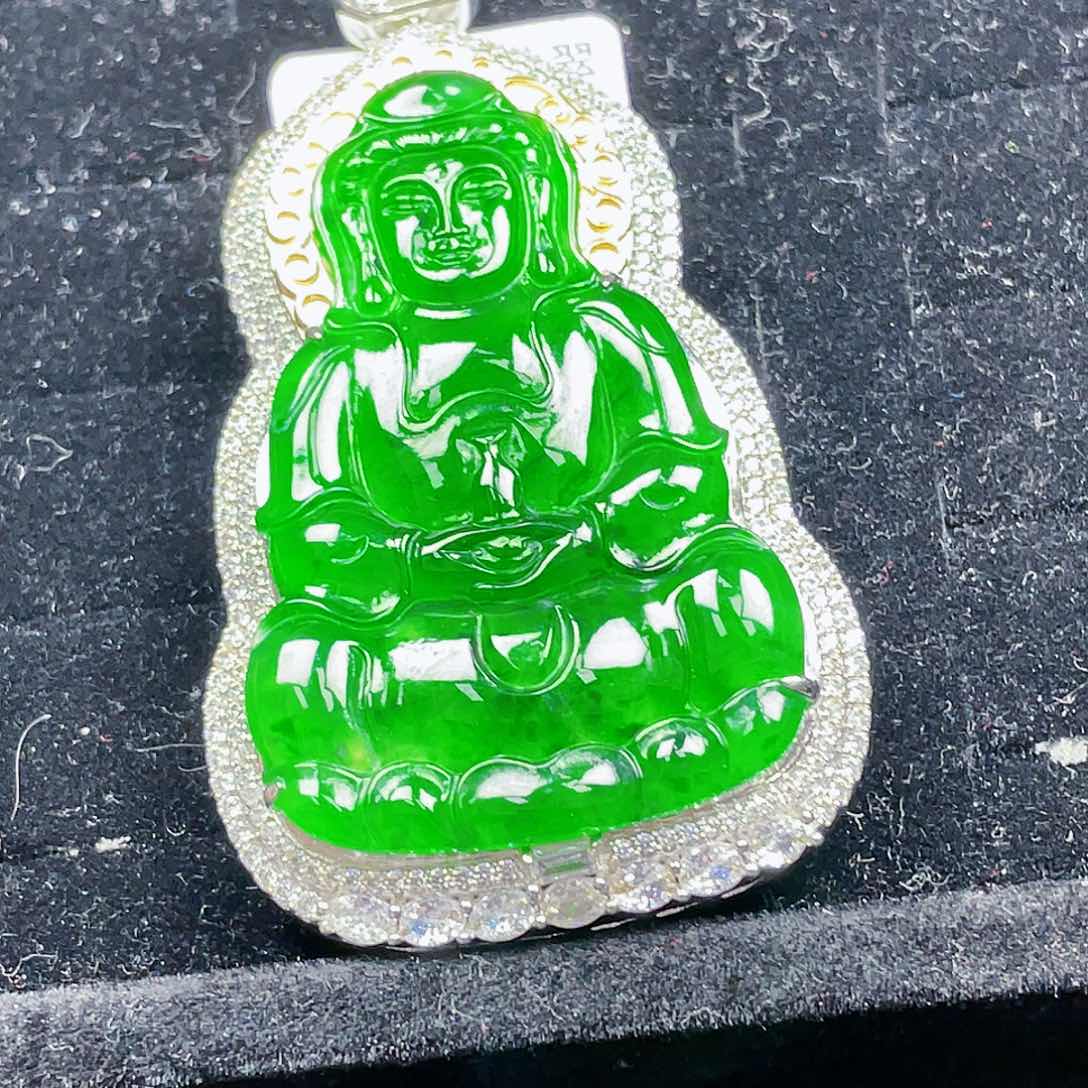 翡翠颈饰未镶嵌33，