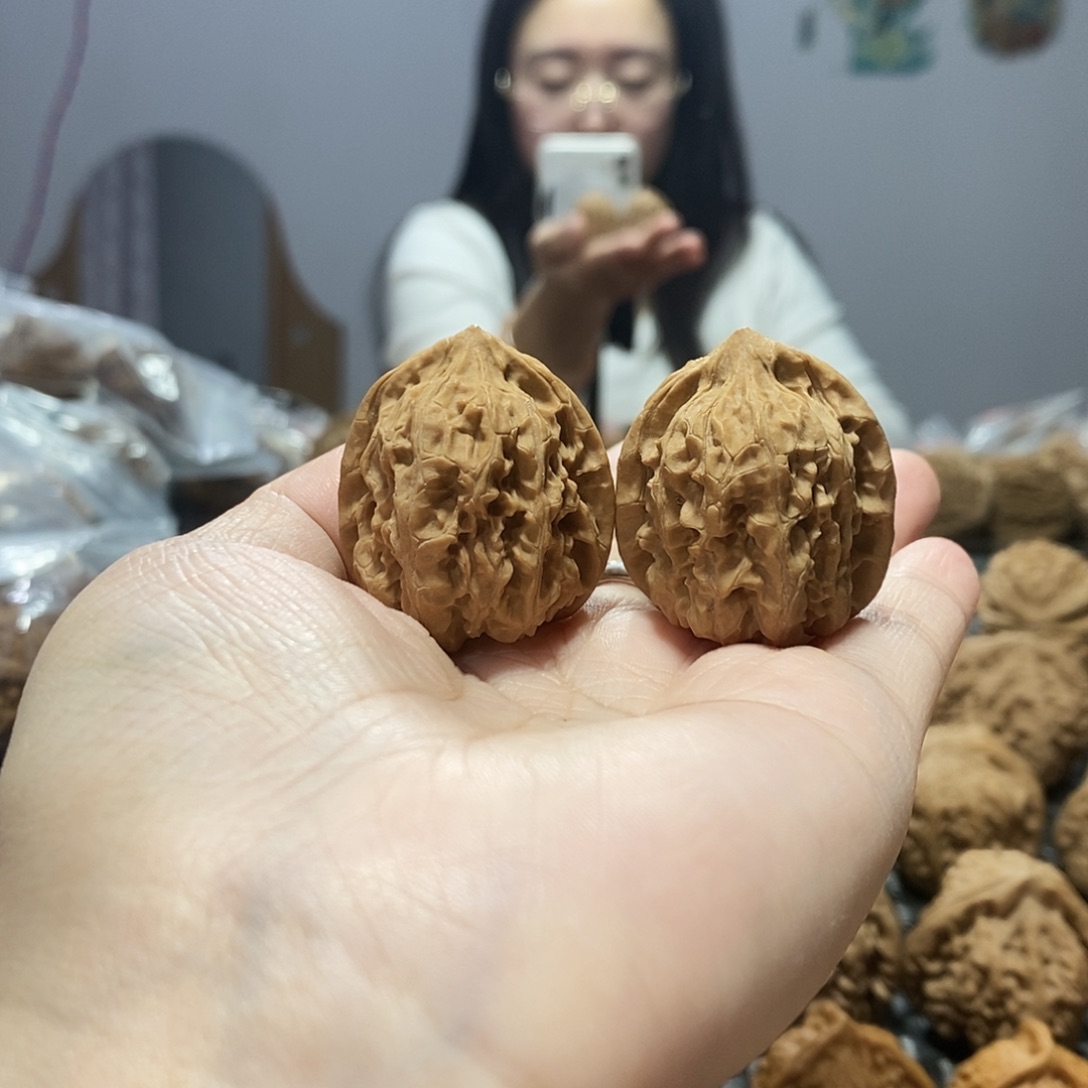 桃核吊坠小西北31黄