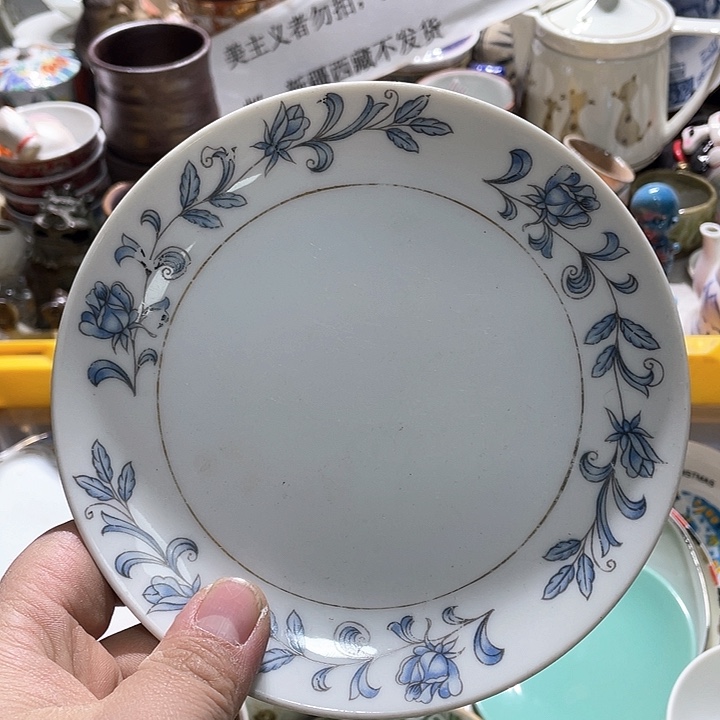 瓷片这样就不会让人觉得