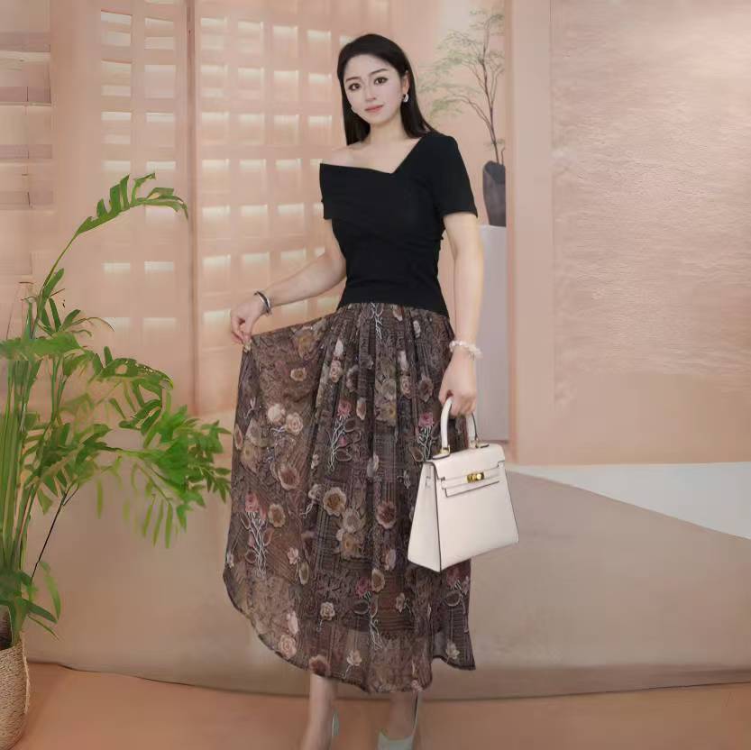 杭州专柜正品半身裙女设计感2025夏季新品气质时尚高腰显瘦大摆裙