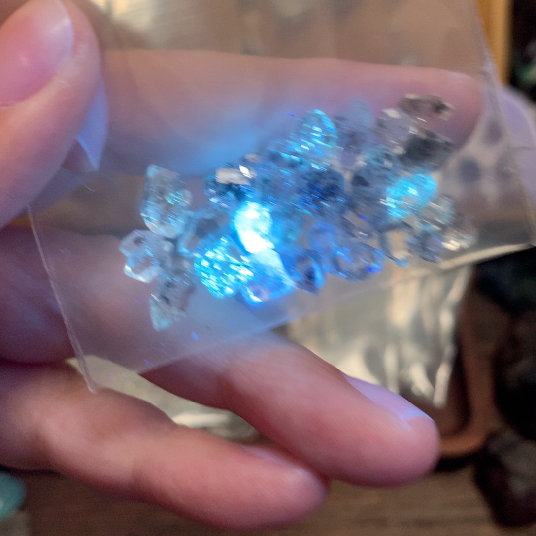 水晶闪灵钻未镶嵌