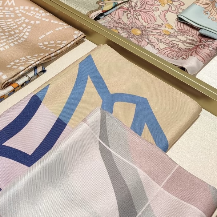 715集合丝巾选编号下单