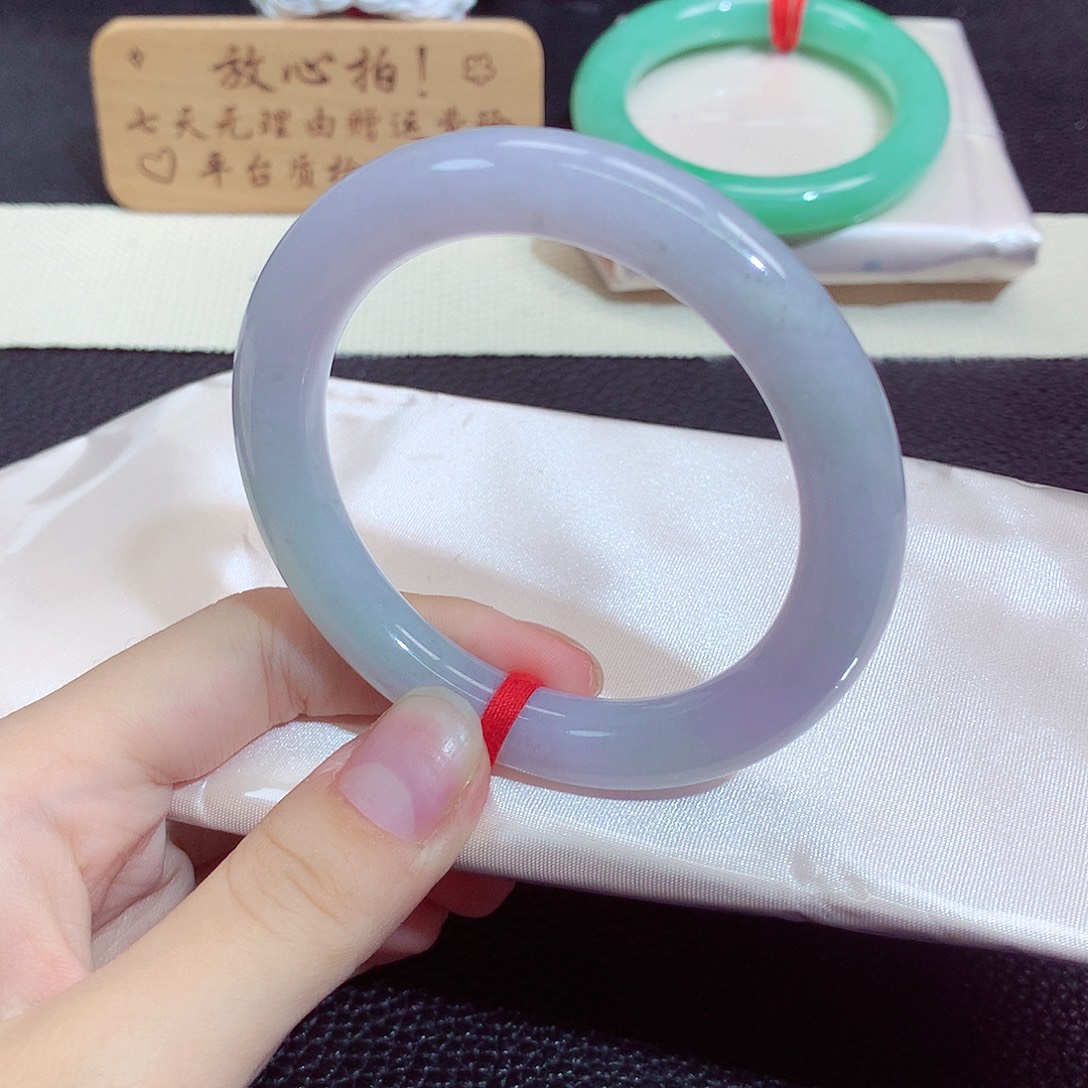 翡翠未镶嵌手镯610