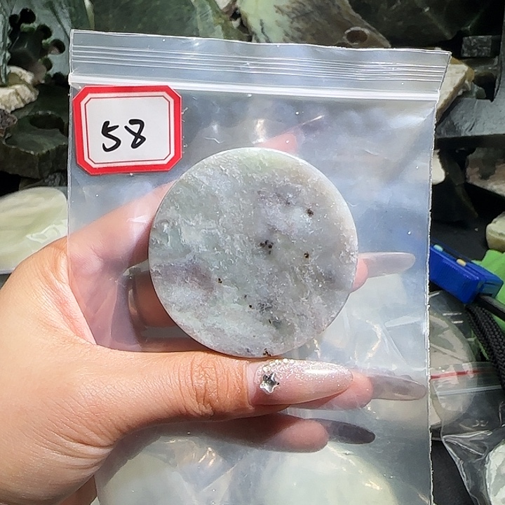 和田玉未镶嵌珠宝半成品