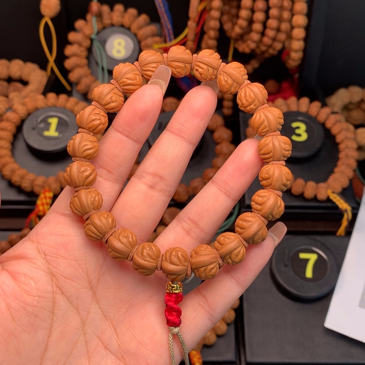 桃核吊坠1.3野生红莲