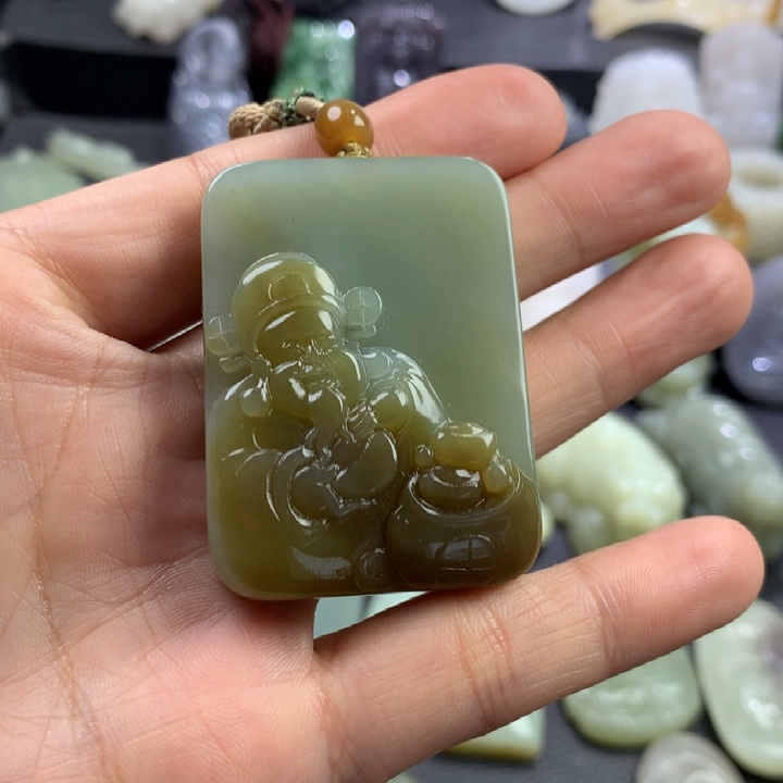 和田玉未镶嵌颈饰