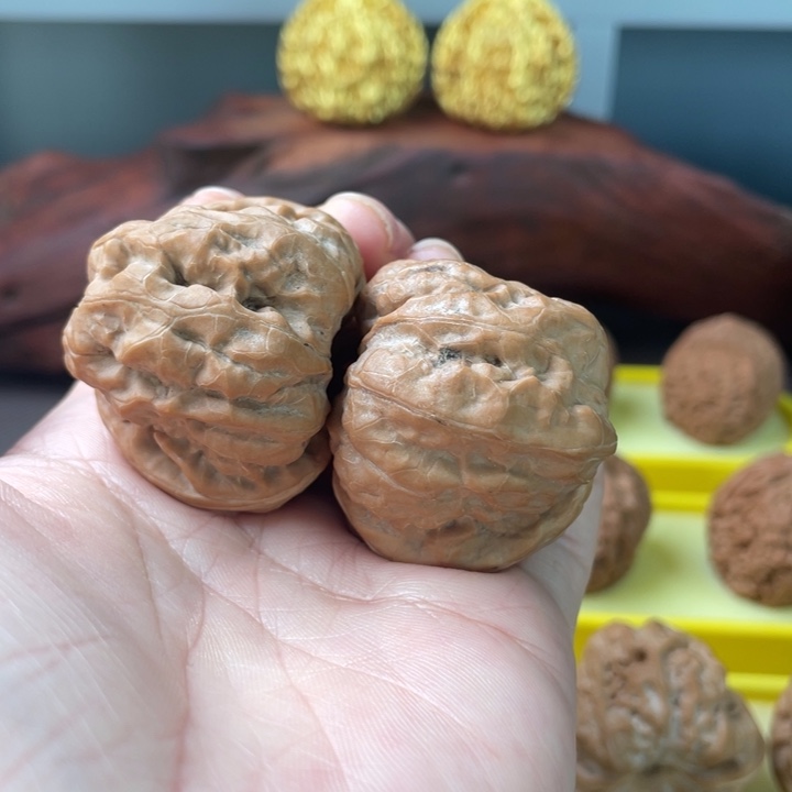 文玩核桃把件蛤蟆头4044