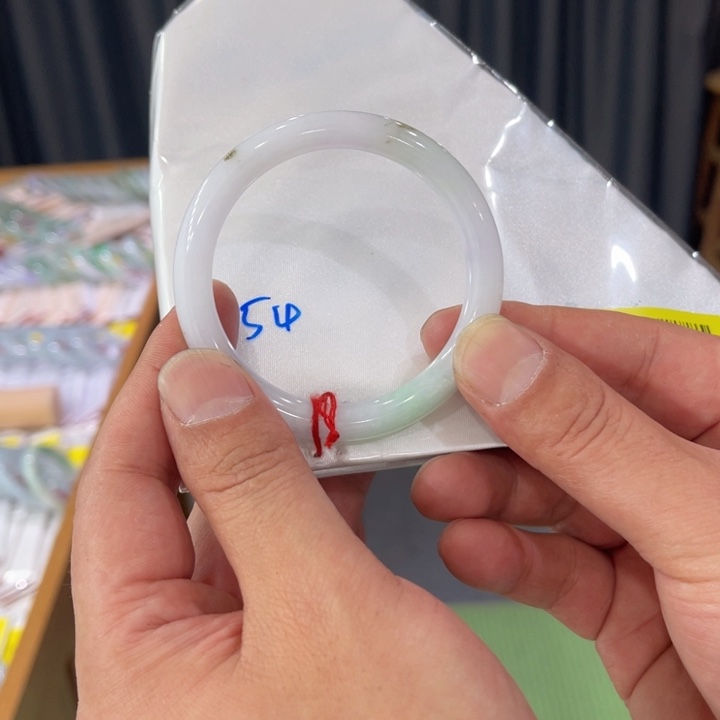 翡翠手镯未镶嵌纯天然缅甸翡翠手镯A货