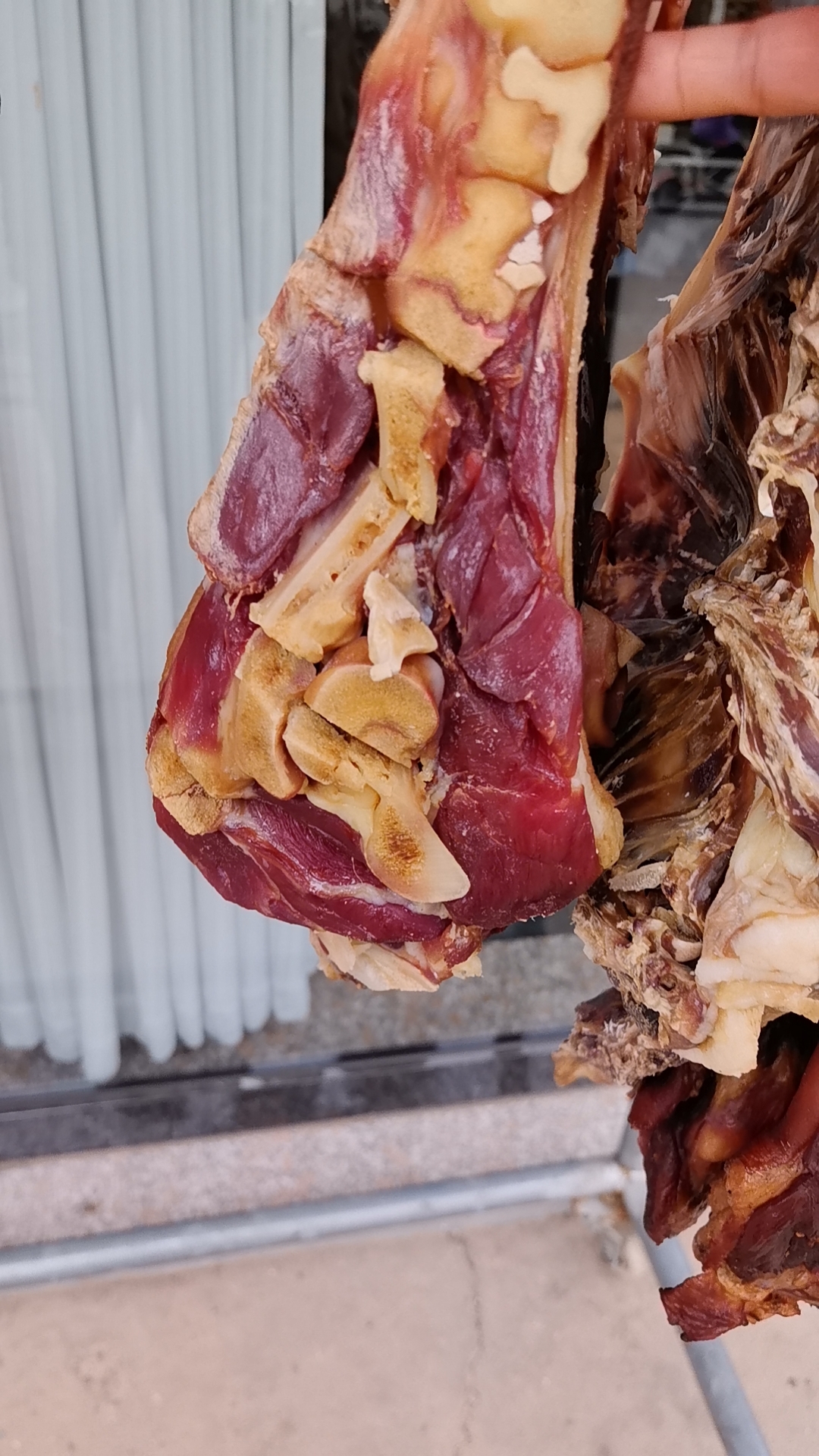 江西鄱阳腊猪脚，前脚（烟熏，风干）