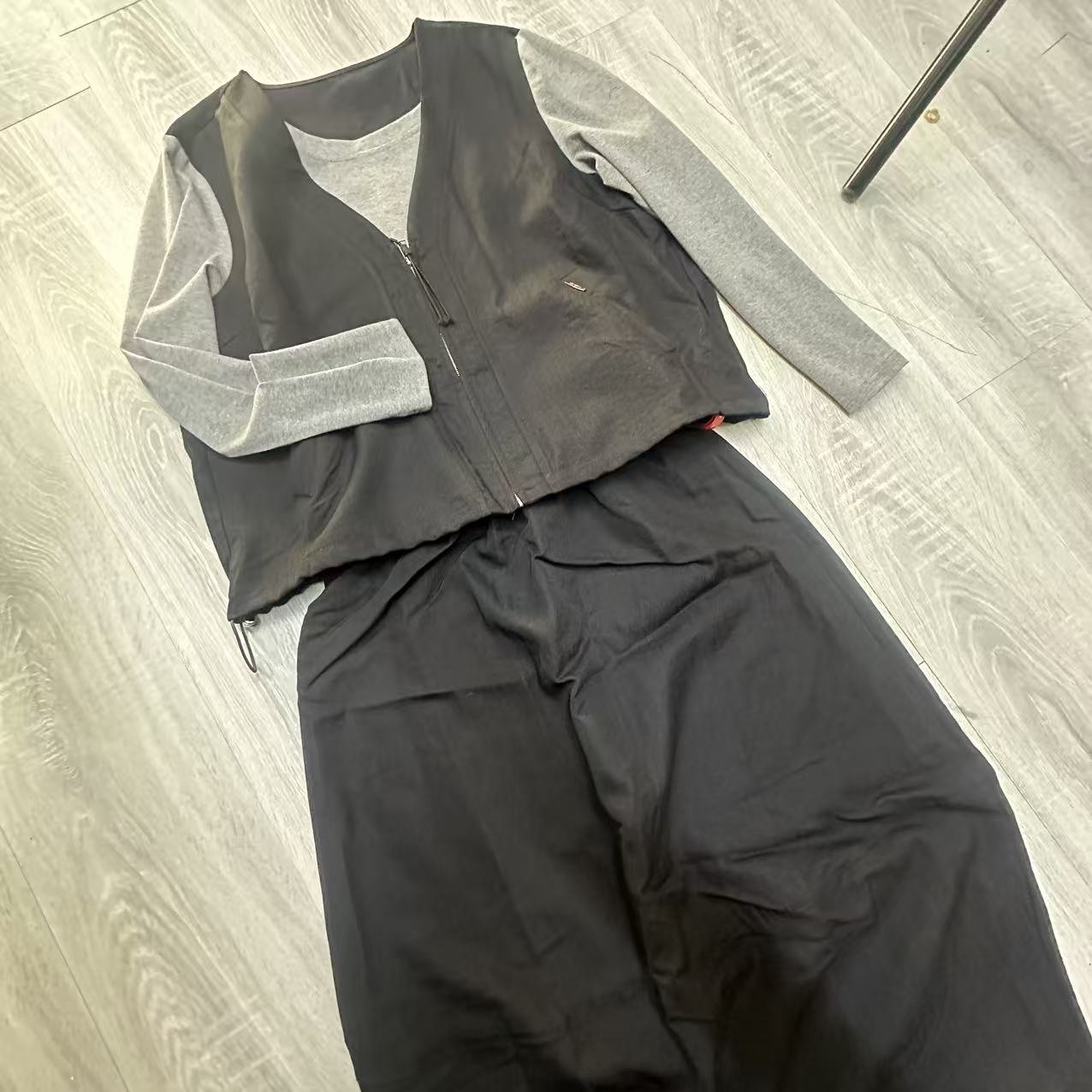 LX孤品缺码断号两件套--上衣+半身裙71139