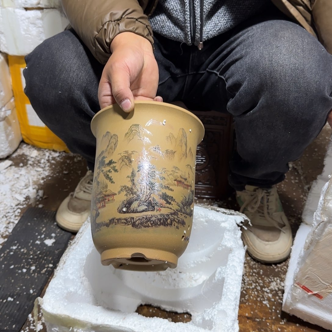 紫砂花盆瑕疵和瑕疵