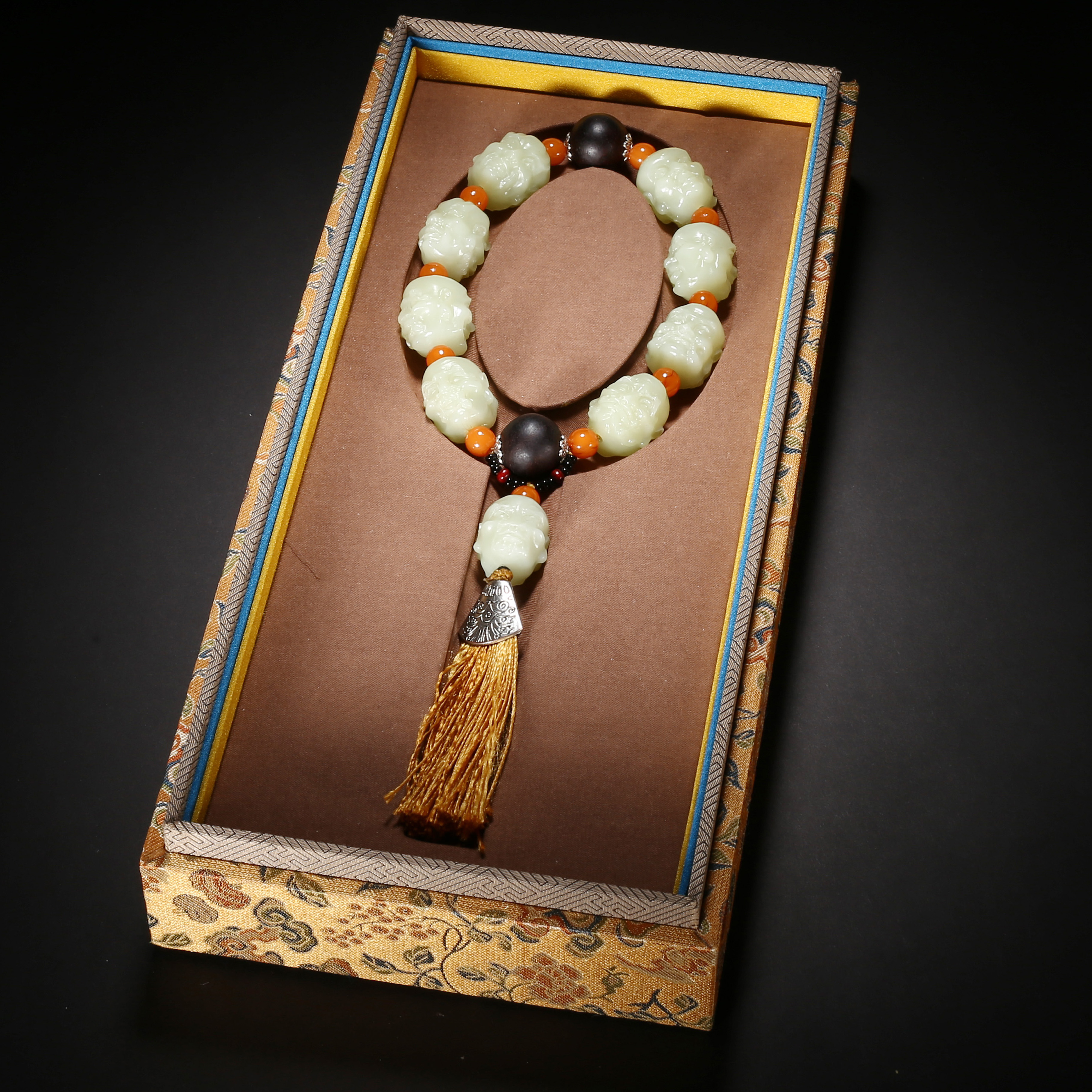 清代*黄玉罗汉手持/05JSD3830/和田玉【北京文博】