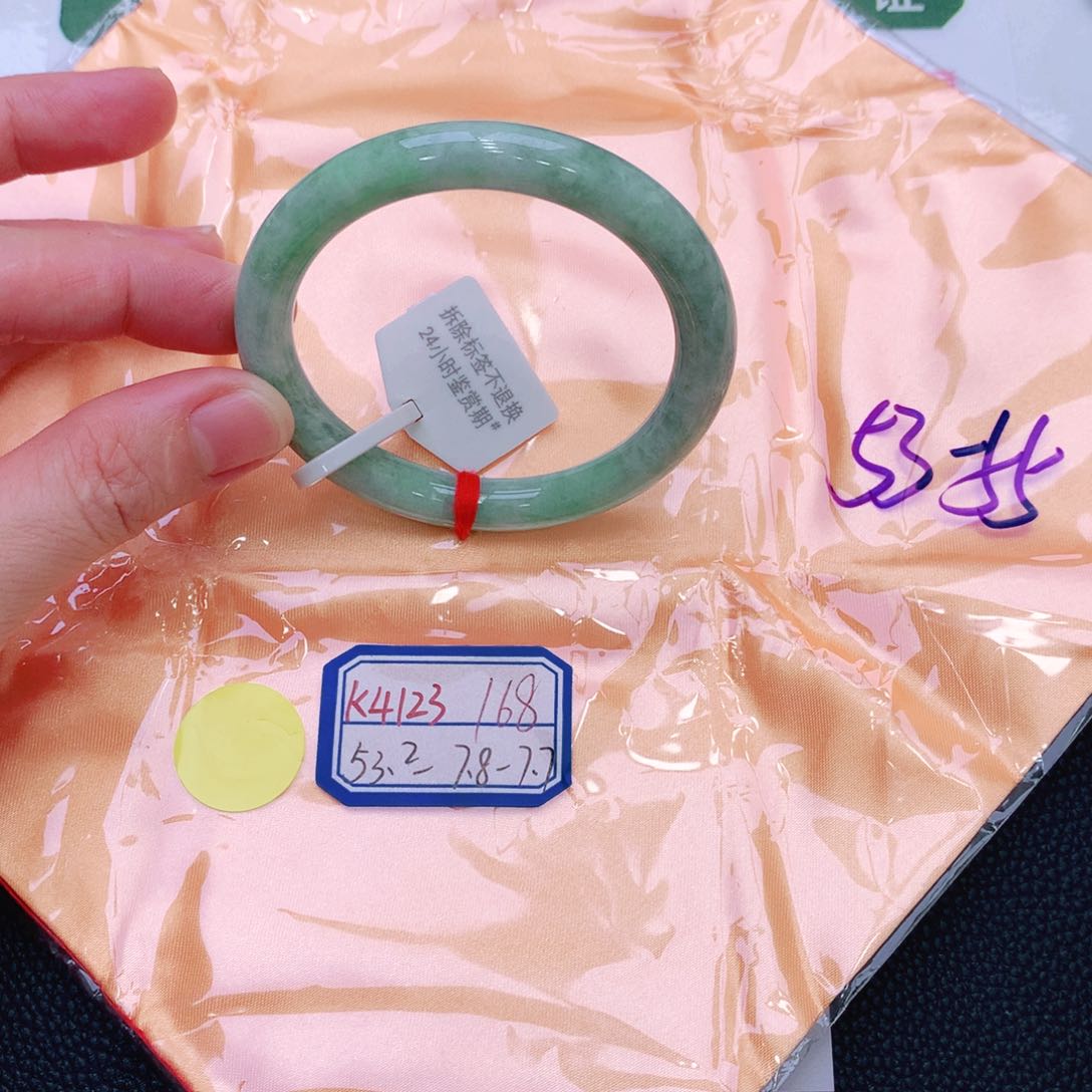 未镶嵌手镯翡翠缅甸翡翠手镯