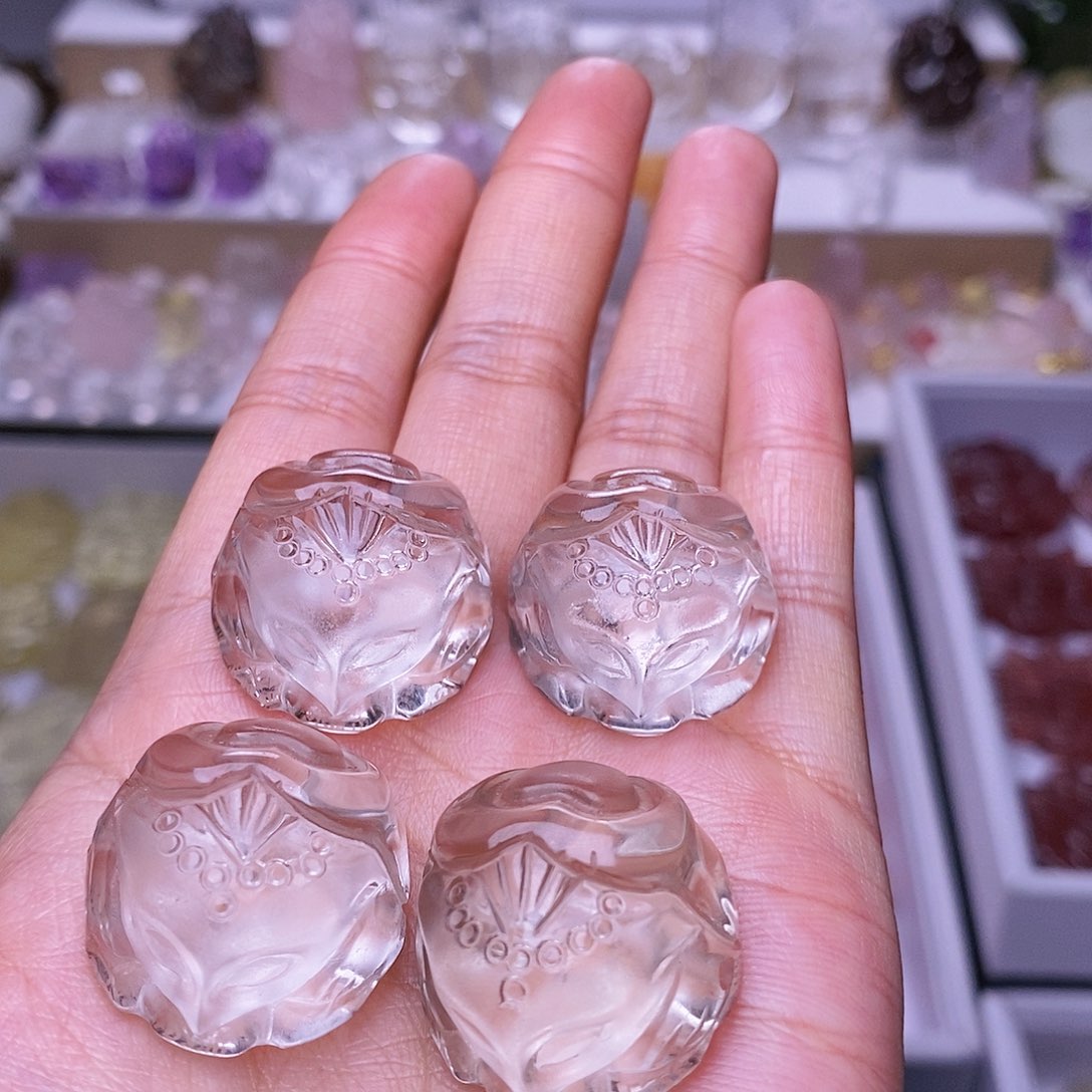 水晶颈饰未镶嵌趴趴狐一只