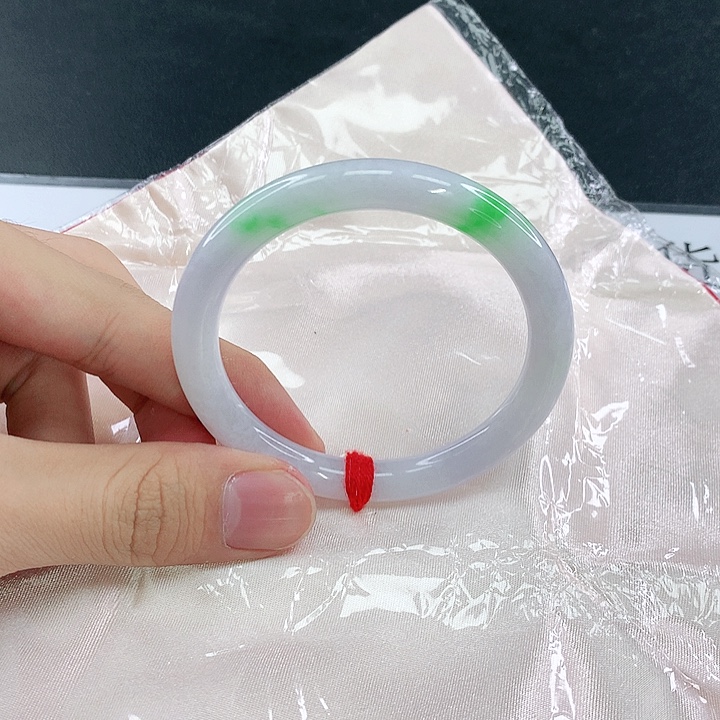 翡翠未镶嵌手镯圈55。04116