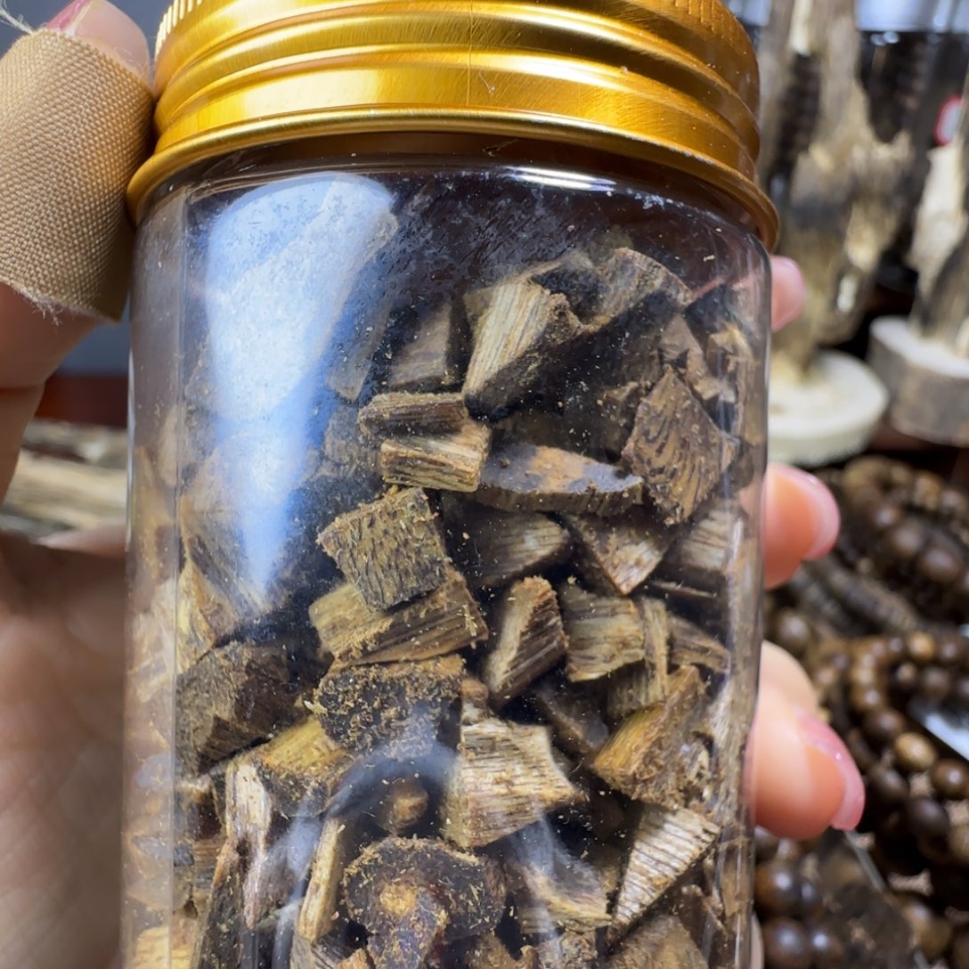 沉香碎屑沉香50克碎料