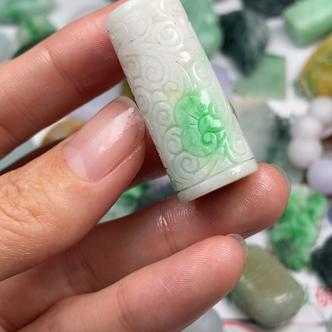 定制翡翠未镶嵌翡翠