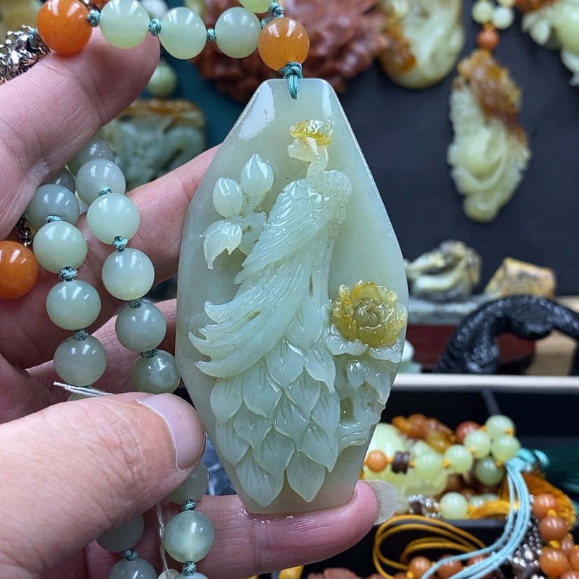 【闪购商品】蛇纹石玉吊坠未镶嵌