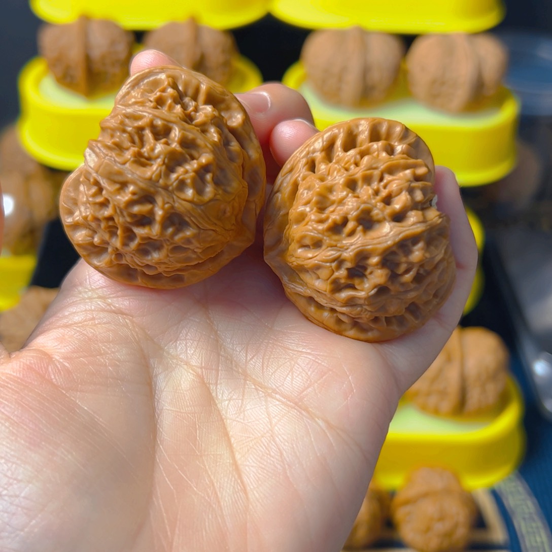 文玩核桃把件宫灯