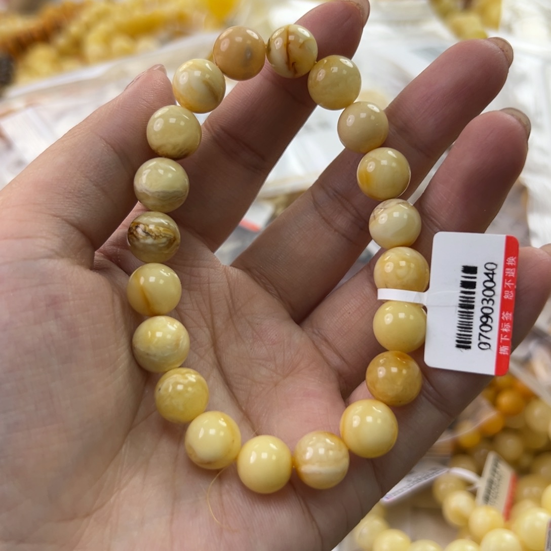 琥珀珠宝奇石未镶嵌