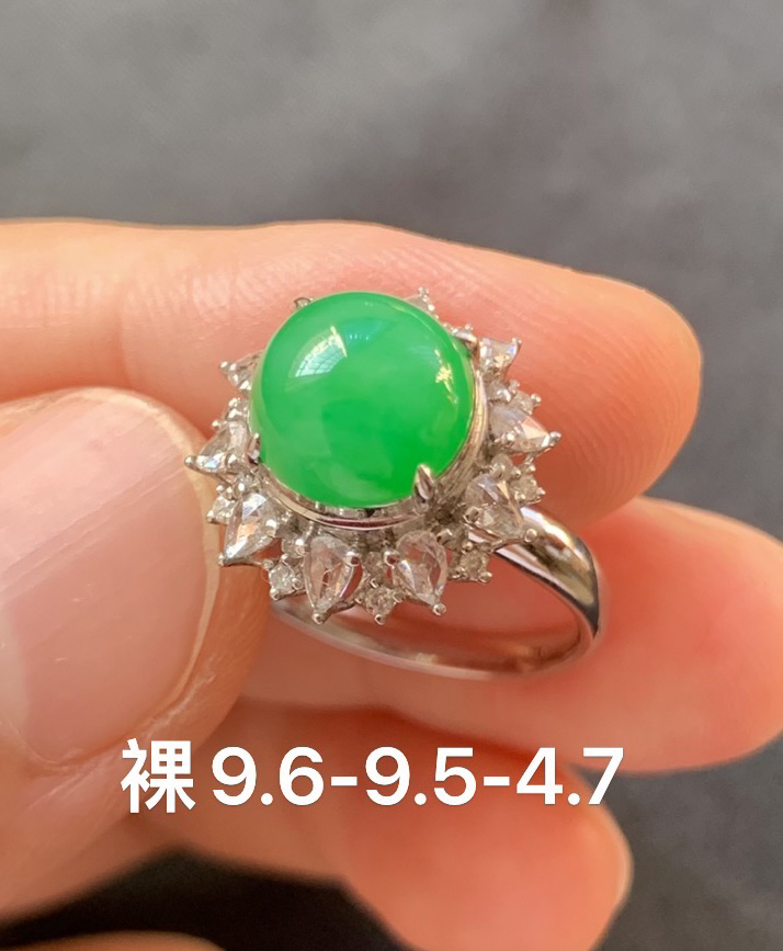 满绿天然翡翠蛋面翡翠戒指珠宝翡翠天然翡翠蛋面戒指饰品