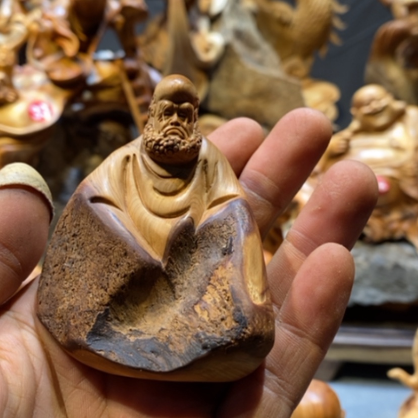 【闪购商品】柏木（崖柏）uhggiiiihjijhh