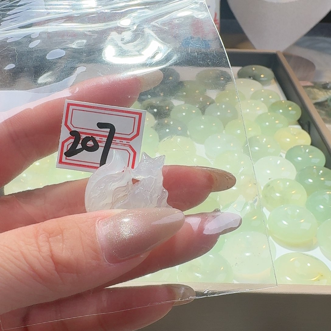 蛇纹石玉颈饰合金精美礼品