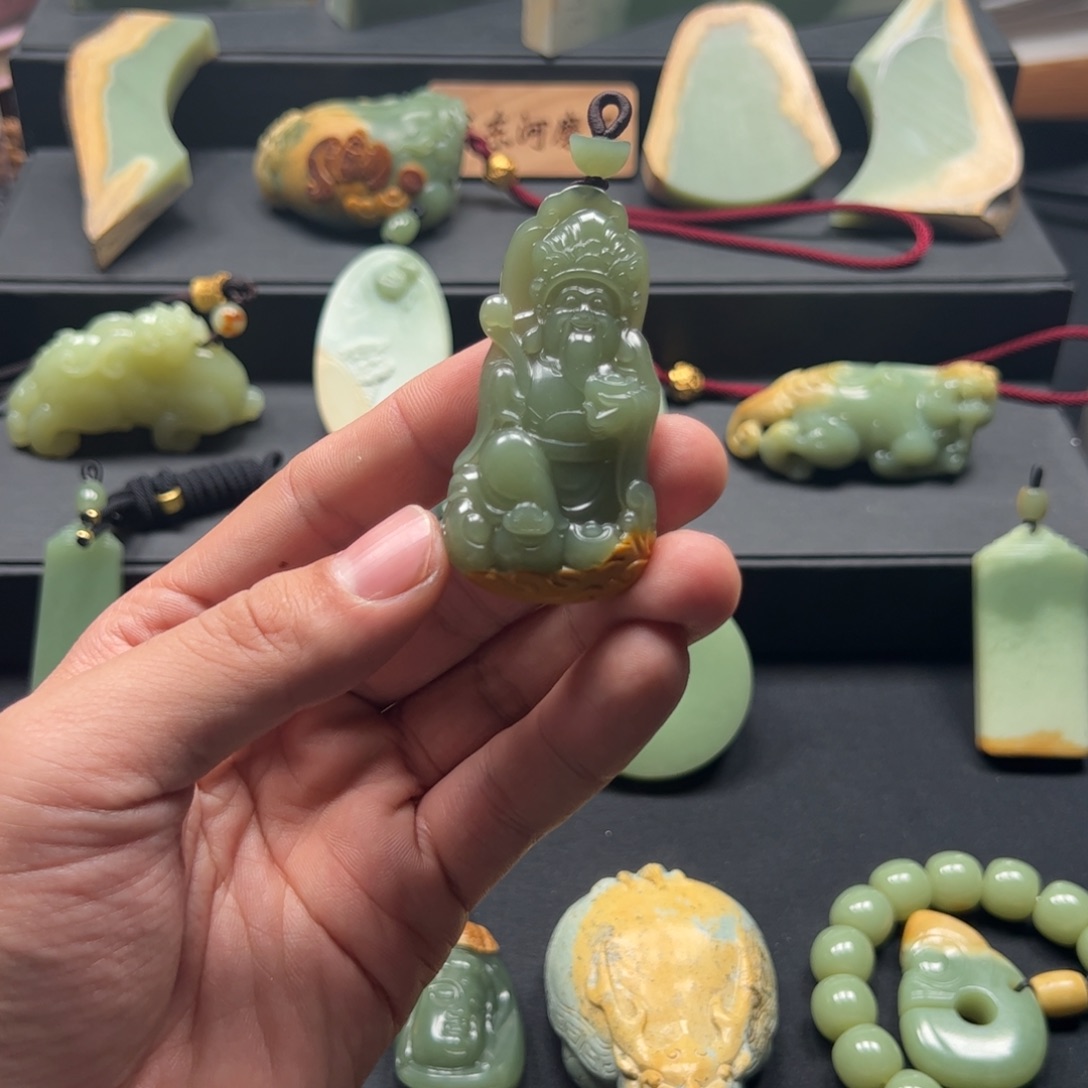 岫岩河磨玉（透闪石质玉）颈饰未镶嵌星****店