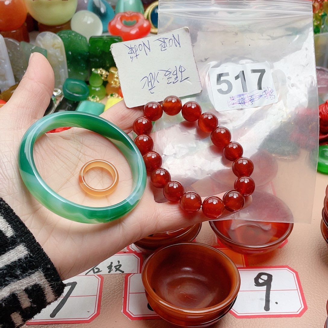 合金颈饰玛瑙/玉髓小****?