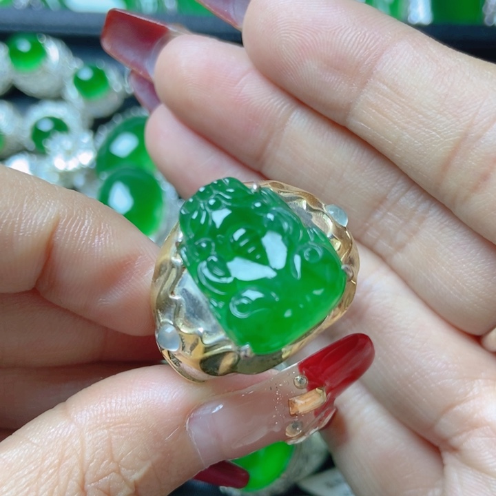 翡翠颈饰银S925镶嵌         