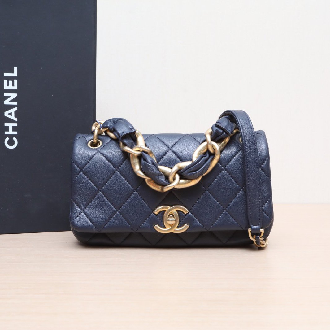 95新 Chanel/香奈儿 小花Jerry P205437366 21P 口盖包墨蓝色31开