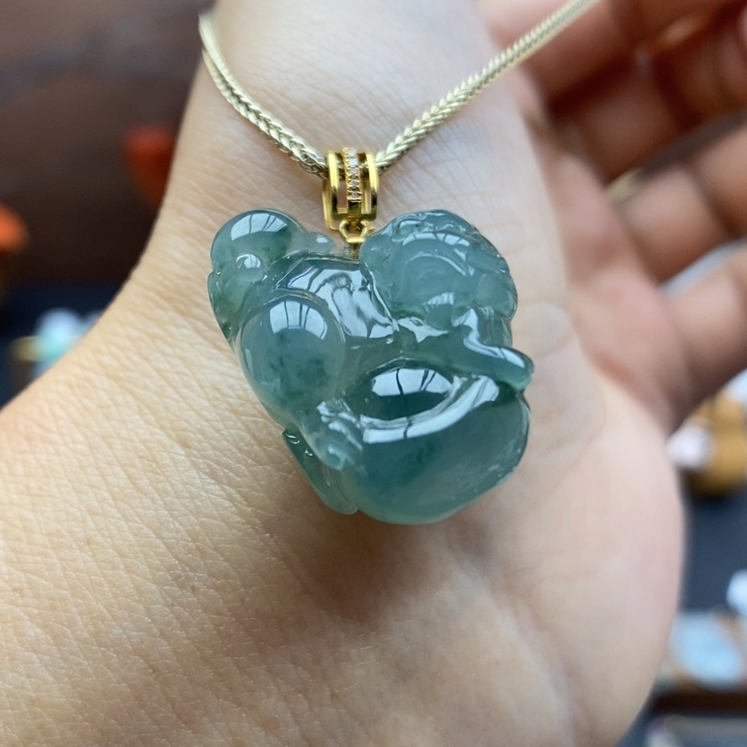 【闪购商品】颈饰18K金镶嵌翡翠80