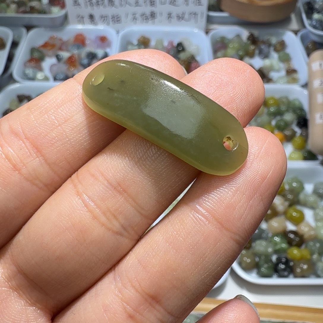 和田玉未镶嵌珠宝奇石
