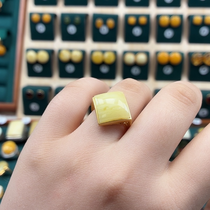 琥珀银S925镶嵌戒指