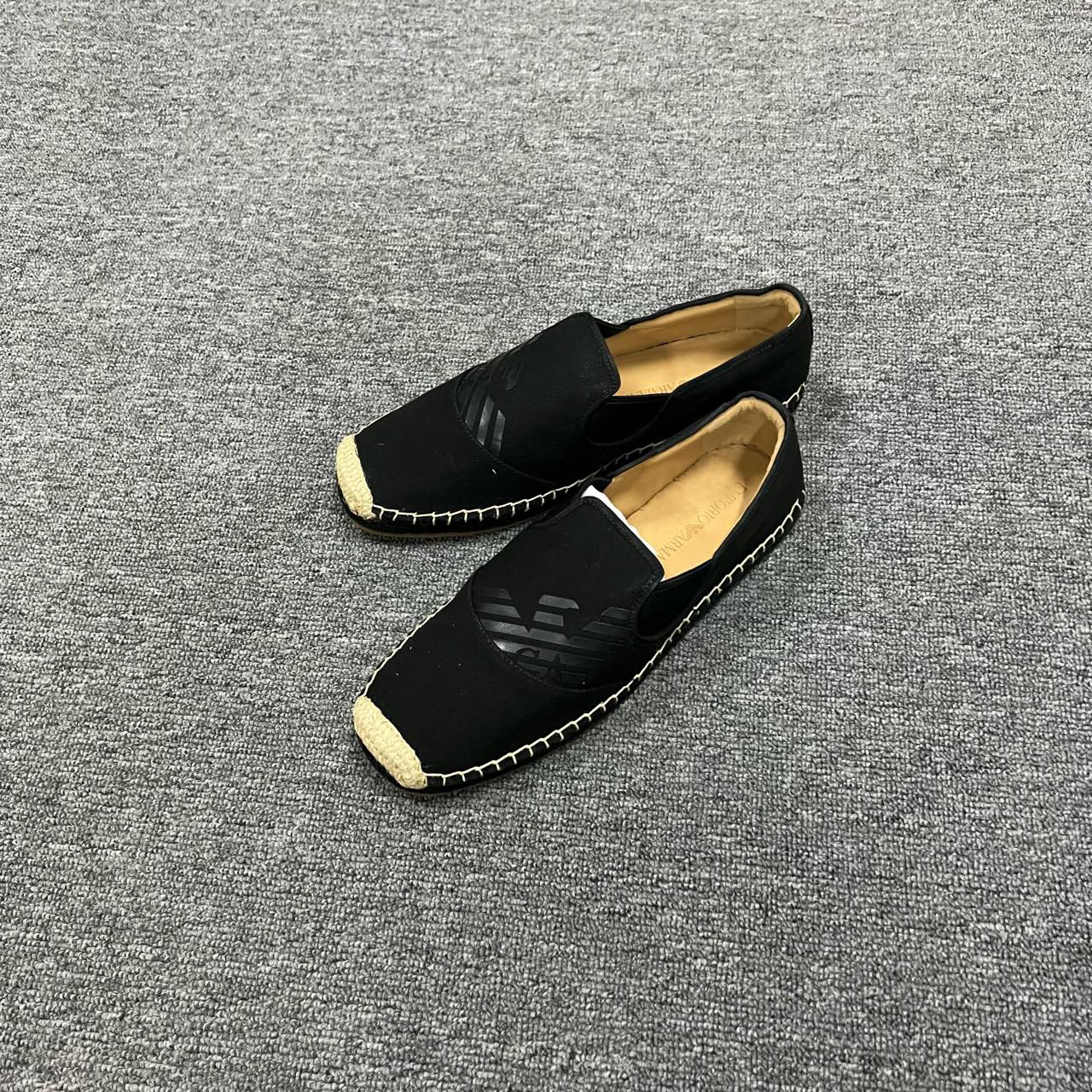 EMPORIO ARMANI 阿玛尼 黑色logo渔夫板鞋 43码/无配件