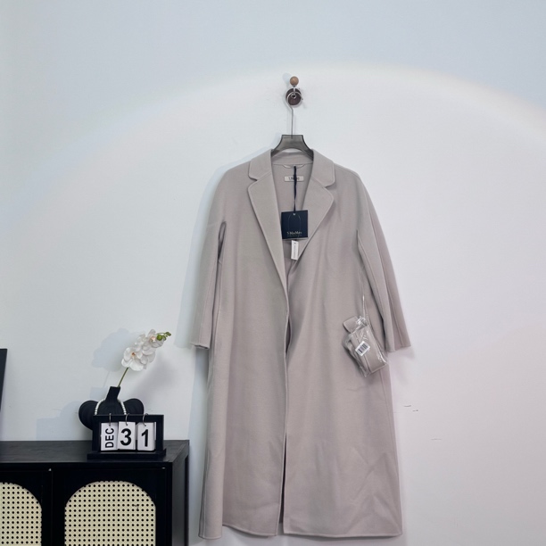 未使用 MaxMara S’maxmara纯色羊毛大衣女装42码全新带吊牌