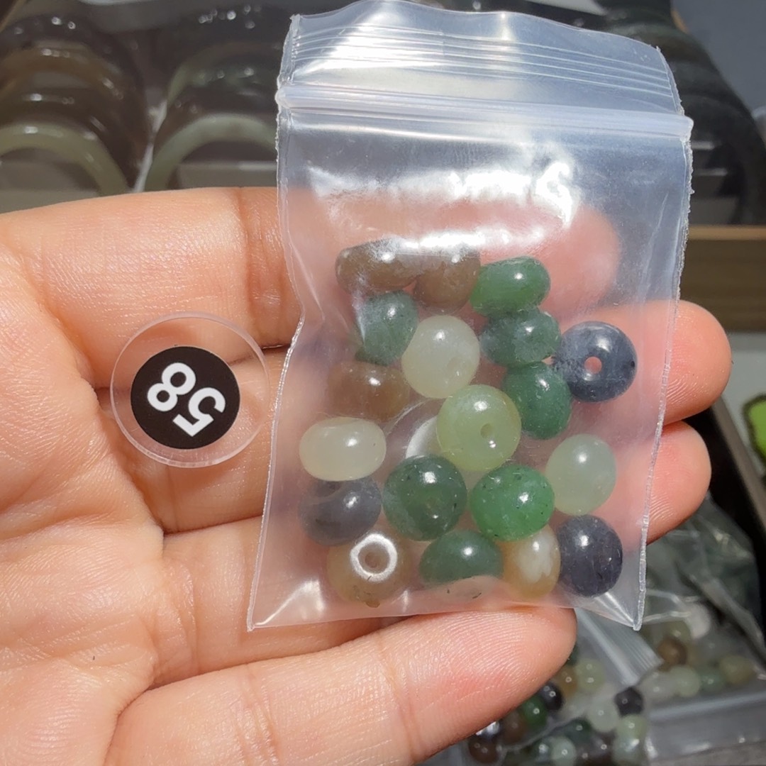 和田玉未镶嵌珠宝奇石