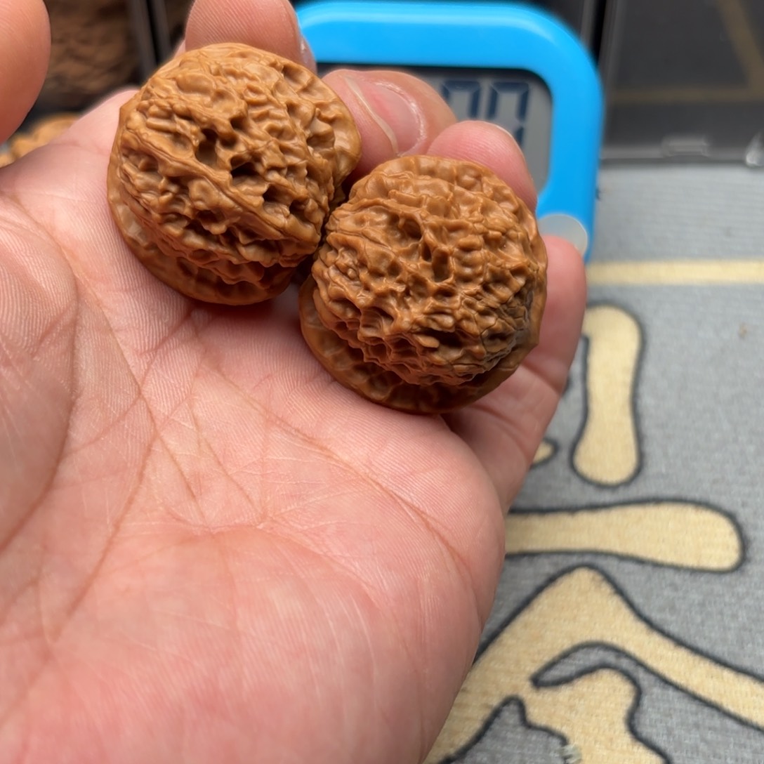 文玩核桃把件梦***缘金锭yuan bao