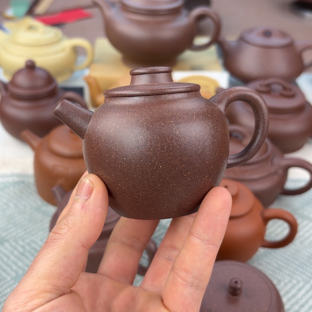 紫砂茶壶?****?巨轮珠 手工泥 135cc