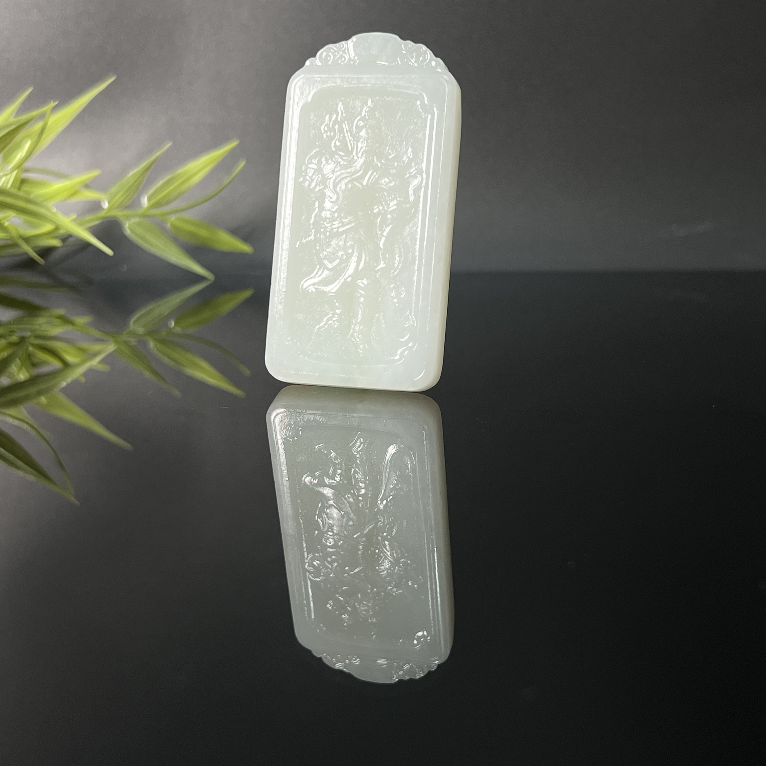 1205GC8869和田玉挂件