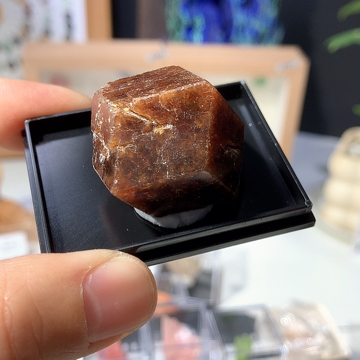 2240 三水矿物标本摆件