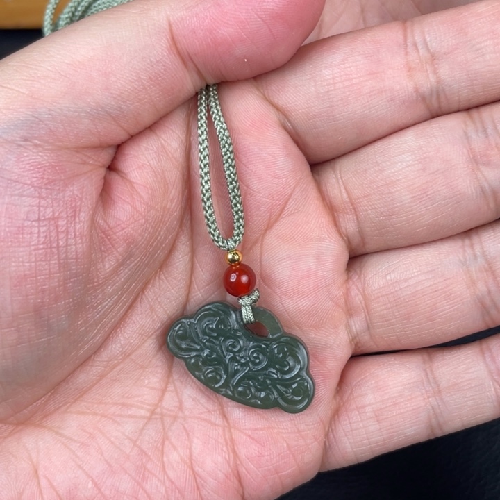 和田玉挂件未镶嵌