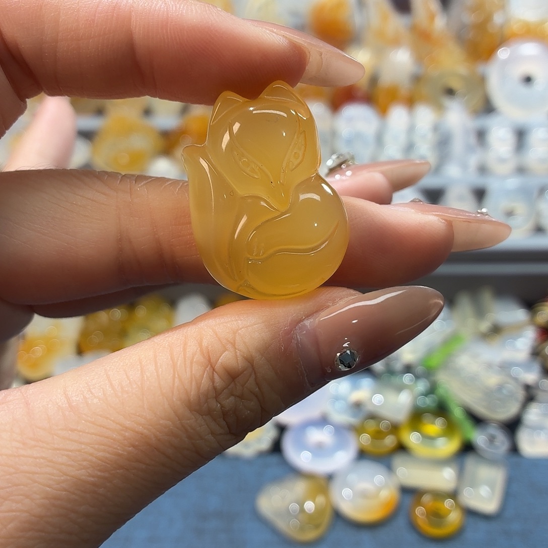 玛瑙/玉髓未镶嵌颈饰