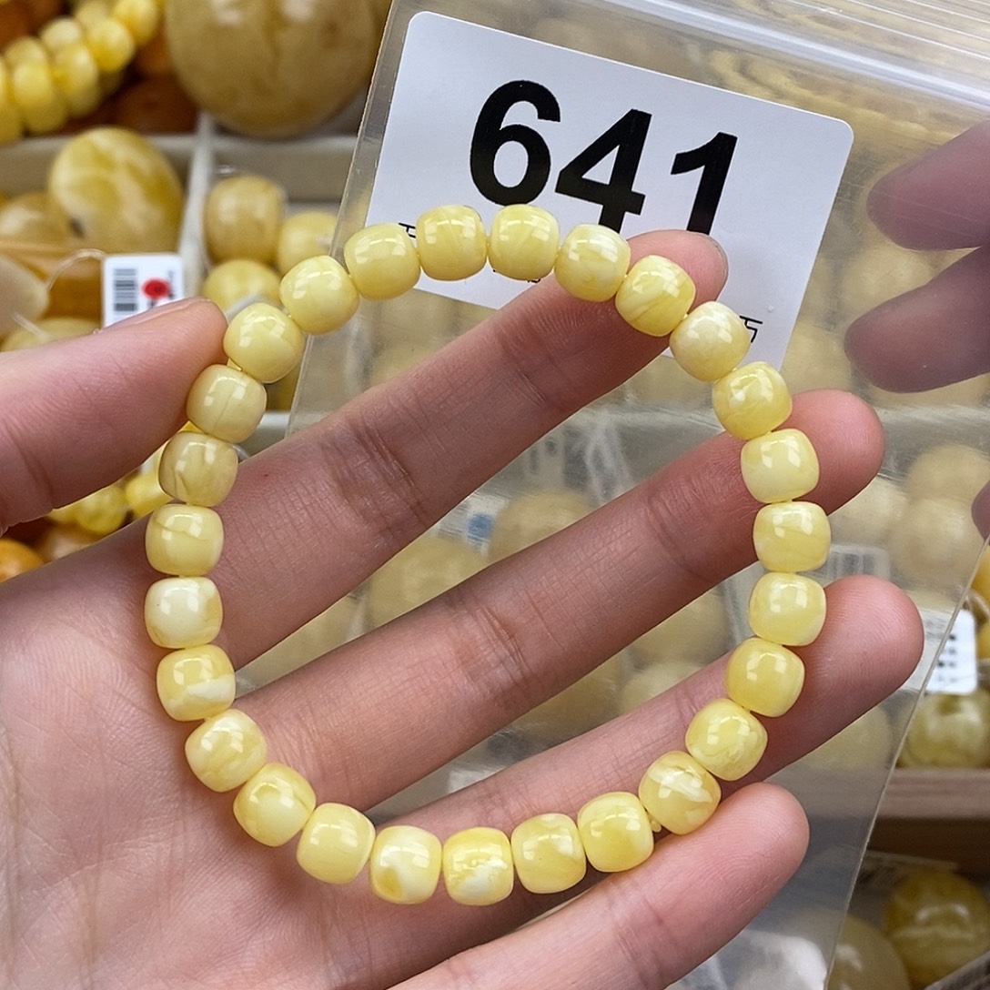 蜜蜡未镶嵌珠宝奇石7