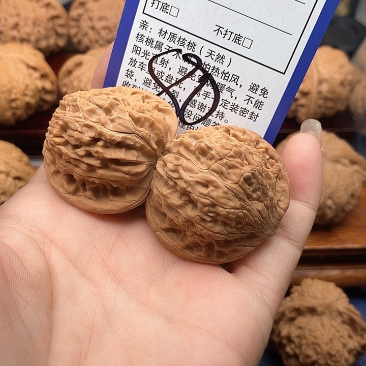 桃核吊坠磨盘狮子头40