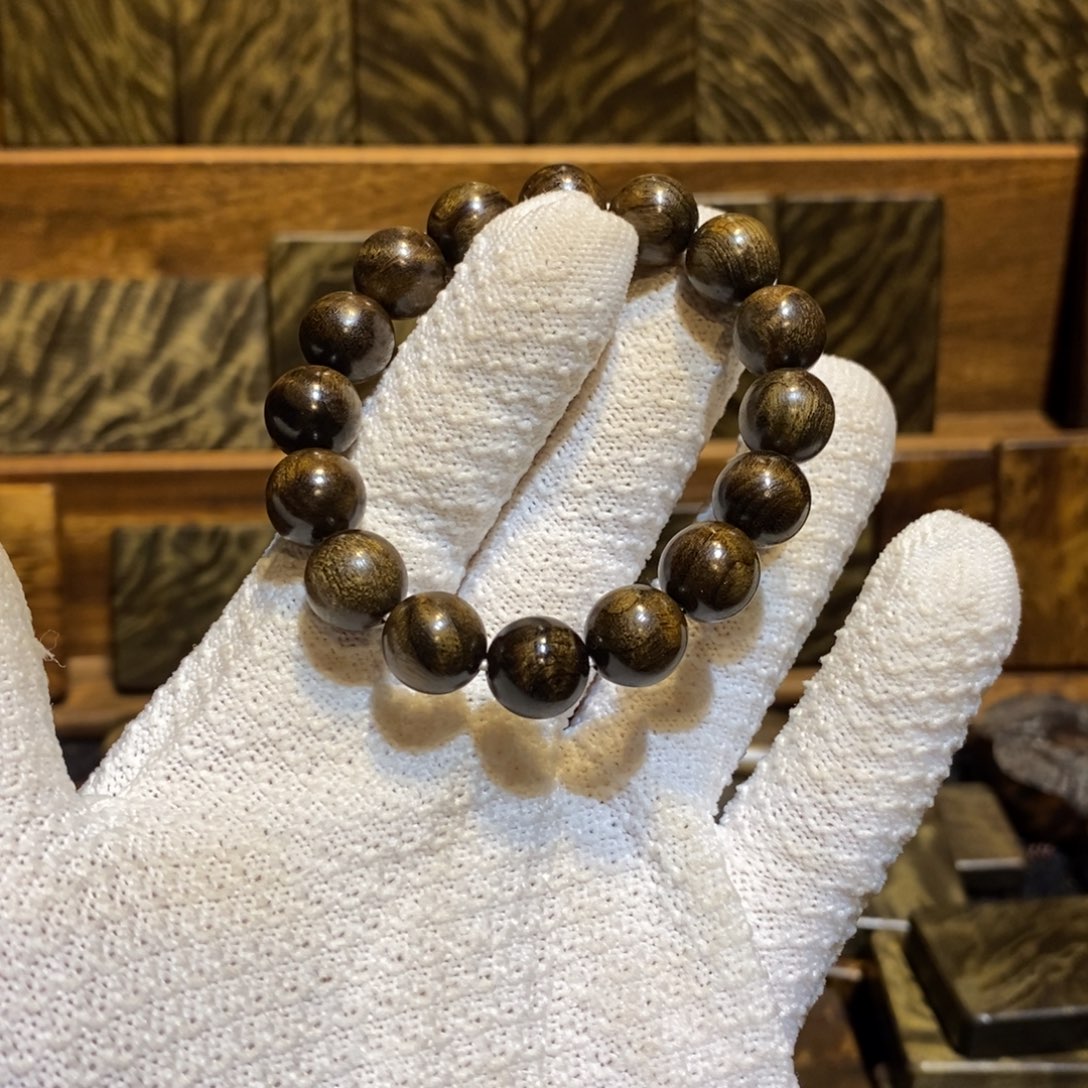 用***2阴沉木阴沉金丝楠木1.2-15颗