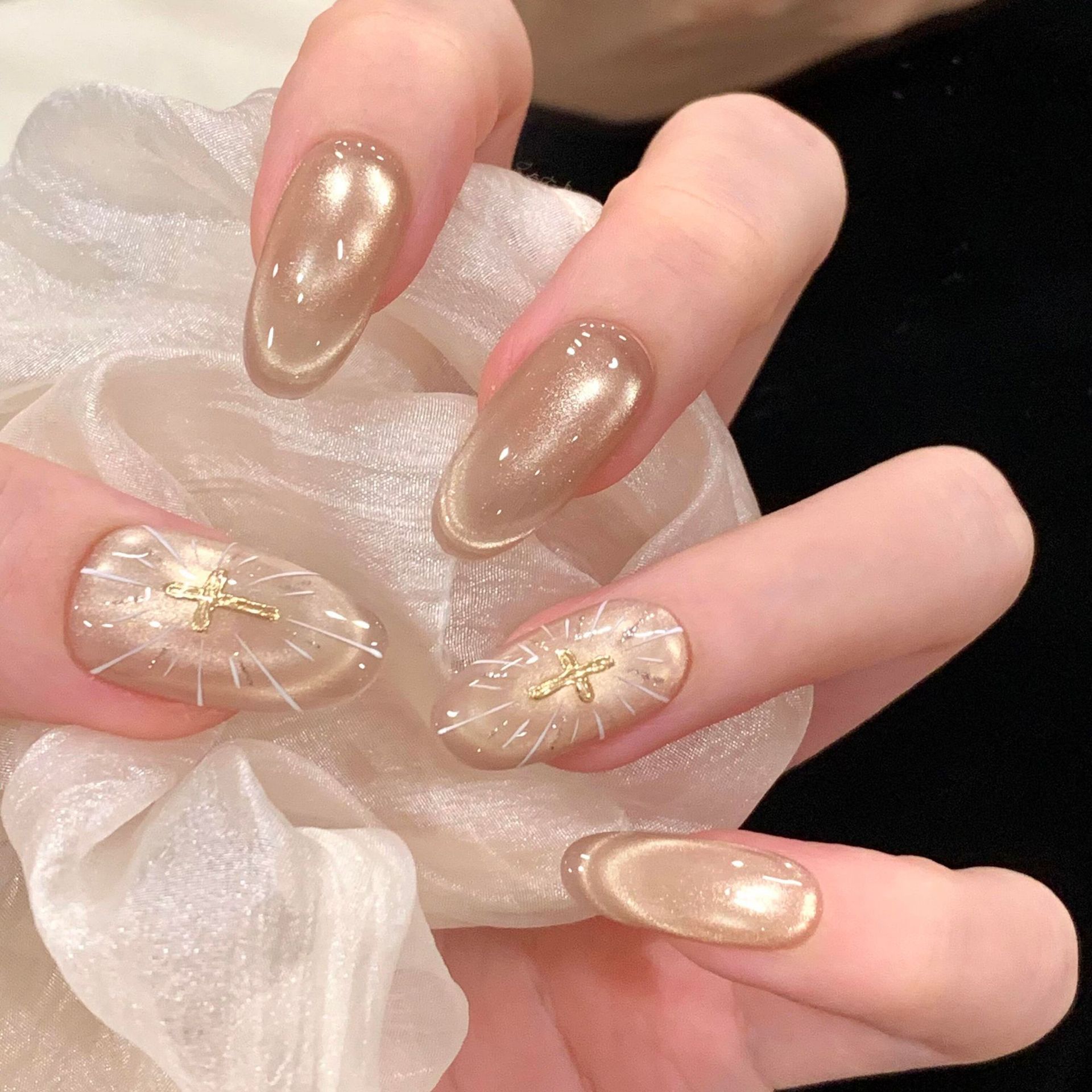 【金色圣光】手工穿戴甲细闪冰透猫眼爆闪温柔仙气高级感美甲