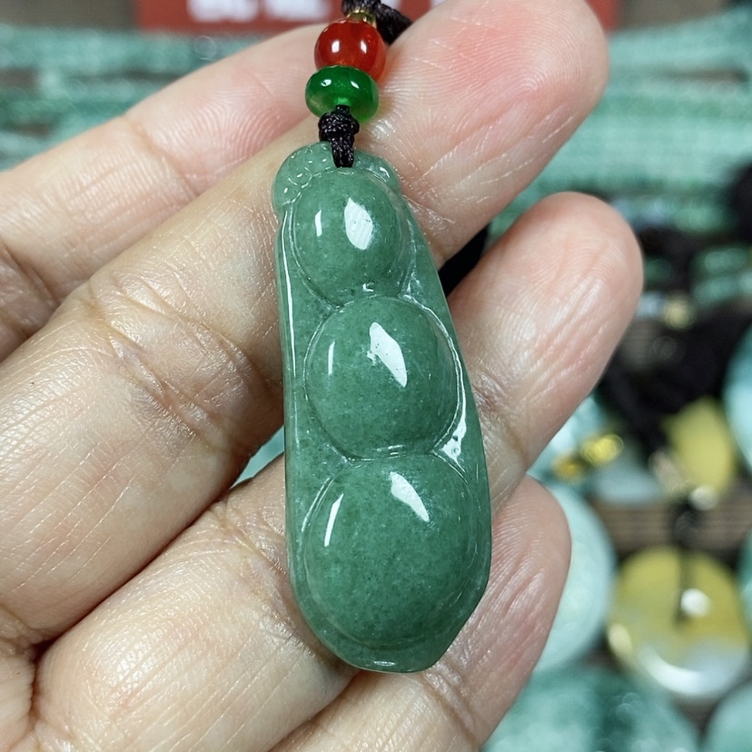 【闪购商品】翡翠颈饰未镶嵌玉吊坠翡翠玉福豆